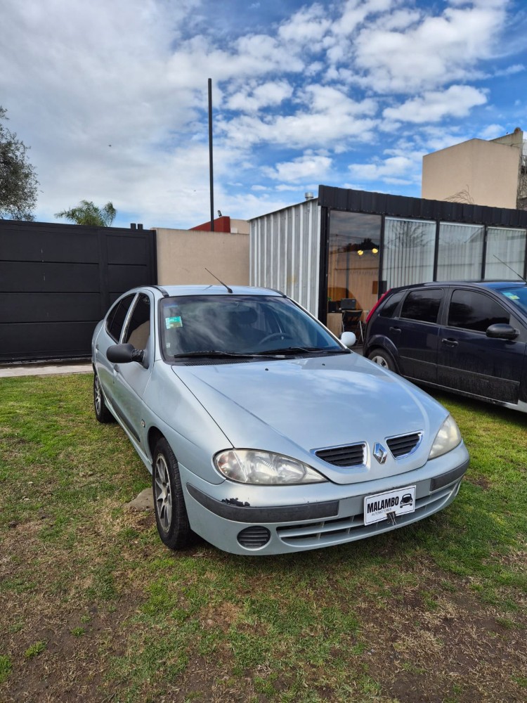Renault Megane Tric  Expresion TD — foto 5